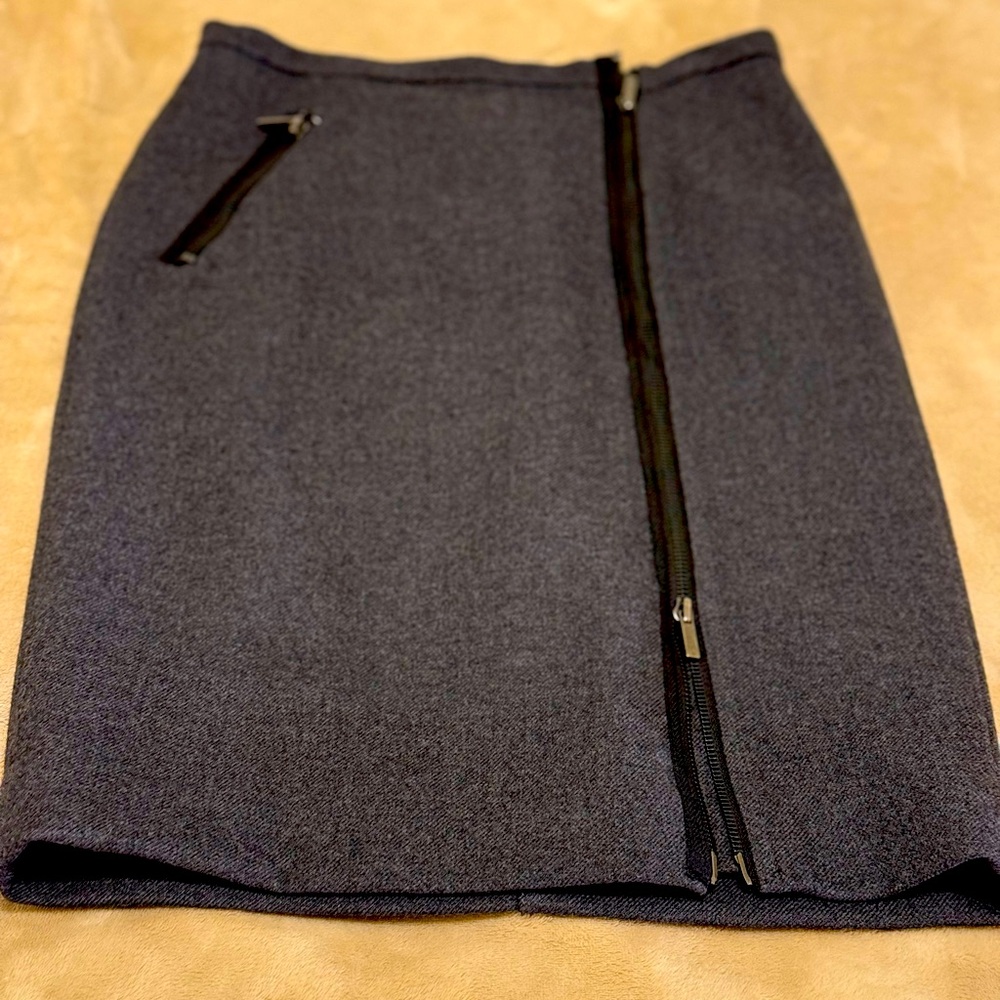 J Crew wool pencil skirt. Size 2 but runs large.